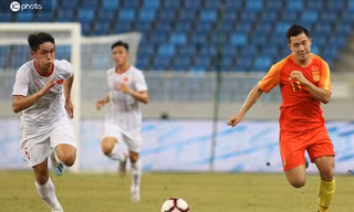U22 Trung Quốc có màn trình diễn đáng quên trước U22 Việt Nam.