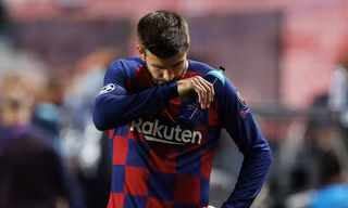 Gerard Pique muối mặt sau thất bại của Barca.