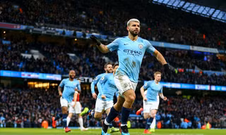 Sergio Aguero tỏa sáng rực rỡ trước Arsenal