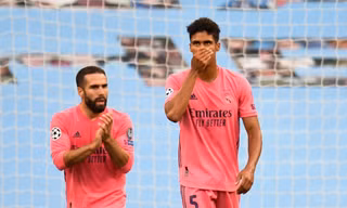 Varane có màn trình diễn tệ hại khó tin.