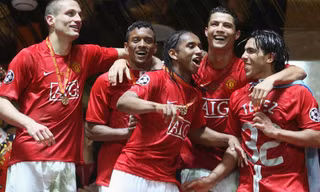 Anderson ăn mừng chức vô địch Champions League 2008 cùng M.U.