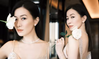 'Nhàn Phi' Xa Thi Mạn diện váy bó sát, lộ lưng trần quyến rũ khó tin ở tuổi 45