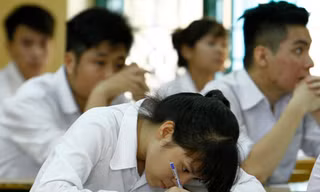 Thí sinh làm bài thi tốt nghiệp môn Ngữ văn