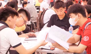 Đại học Bách khoa Hà Nội: Dừng ngay hợp đồng với đơn vị cung cấp suất ăn