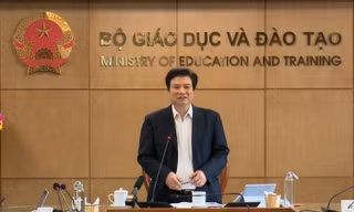 Ông Nguyễn Hữu Độ được kéo dài thời gian giữ chức Thứ trưởng Bộ GD&ĐT