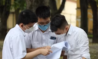 Giải đề môn tiếng Anh thi tốt nghiệp THPT 2022