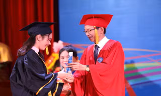 Sinh viên sư phạm học lực yếu sẽ bị cắt hỗ trợ sinh hoạt phí?