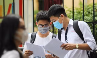 Hoang mang có thể đỗ thành trượt vì Bộ Giáo dục 'phanh gấp' quy định chứng chỉ ngoại ngữ