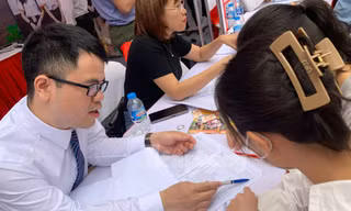 Điểm chuẩn Trường ĐH Kinh tế Quốc dân dự kiến như thế nào?