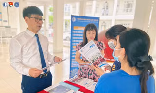 Toàn cảnh điểm chuẩn xét kết quả học bạ Trường ĐH Luật Hà Nội: Thấp nhất 26,76 điểm