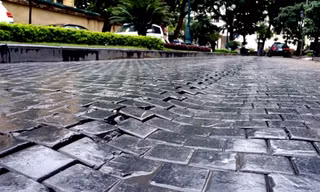 Tuyến đường bị sụt lún nghiêm trọng