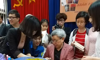 Nhà văn lớn Trung Quốc trong vòng vây độc giả Việt