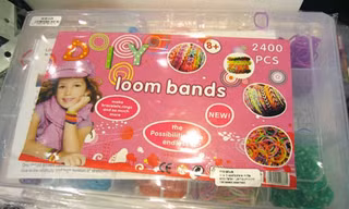 Sản phẩm đồ chơi Trung Quốc dành cho bé gái có chứa nồng độ hóa chất vượt mức cho phép. Ảnh: Europa.