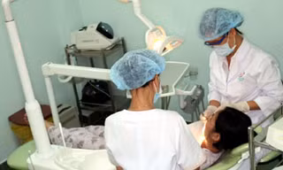 Coi chừng răng sứ dỏm!