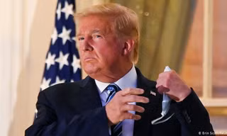 Ông Trump trở lại Phòng Bầu Dục