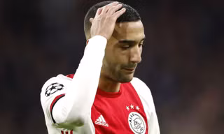 Hakim Ziyech, ngôi sao của CLB Ajax sẽ chuyển sang Chelsea kể từ mùa giải sau. Ảnh: Getty Images.
