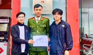 Thanh niên trả lại gần nửa tỉ đồng bất ngờ nhận từ tài khoản lạ