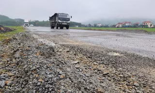 Những cái 'bẫy' trên đường ven biển nghìn tỷ ở Hà Tĩnh