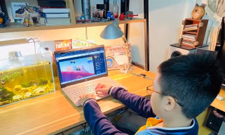 Học sinh chơi game nhiều rất dễ dẫn đến nghiện. Khi đã nghiện lại khó thoát khỏi. Ảnh: Trọng Tài