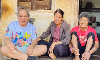 Người dành cả đời chăm sóc làng phong