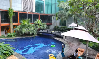 Du lịch nghỉ dưỡng tại chỗ ‘bùng nổ’ nhờ loạt gói kích cầu hạng sang