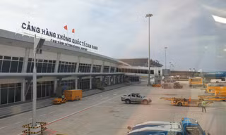 Cảng hàng không Quốc tế Cam Ranh. Ảnh: LỮ HỒ