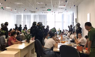 Công an kiểm tra hành chính tại Công ty Tài chính TNHH MTV Mirae Asset Chi nhánh Quảng Nam