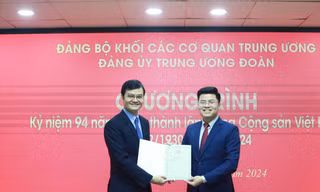 Kiên định, tiên phong xây dựng và bảo vệ đất nước