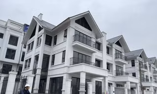 Thị trường bất động sản Hà Nội: Ảo giá, ảo giao dịch