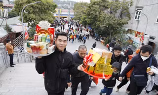 Lễ hội đền Bà Chúa Kho: Chen chân xin lộc 