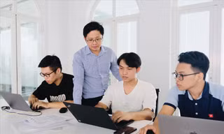 Người trẻ vươn mình bứt phá (Bài 2): Cuộc phiêu lưu, chinh phục mạng 5G, 6G