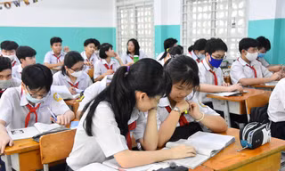 Bộ GD&ĐT cho phép học sinh lớp 10 đổi môn tự chọn vào cuối năm học