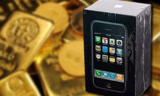 Thêm một chiếc iPhone 2G được bán với giá đắt gấp 90 lần so với giá ban đầu