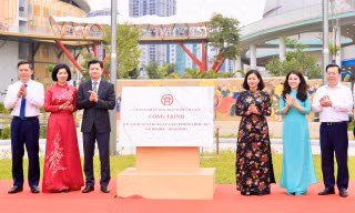 Bí thư T.Ư Đoàn dự Lễ khánh thành và gắn biển công trình Cung Thiếu nhi Hà Nội