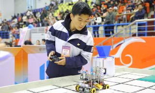 Chung kết VSAR 2024: Nhiều thiết kế robot độc lạ chưa từng có, phần thi khó nhất lộ diện