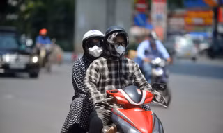 Nồm ẩm quay trở lại miền Bắc kèm theo oi nóng diện rộng, sẽ kéo dài bao lâu?