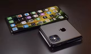 "Pháp sư Trung Hoa" lại trổ tài, biến iPhone thành điện thoại gập như Galaxy Z Flip