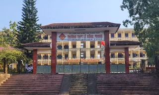 Nam sinh Thanh Hóa bị nhầm điểm từ trượt thành đỗ Thủ khoa còn cơ hội học công lập?