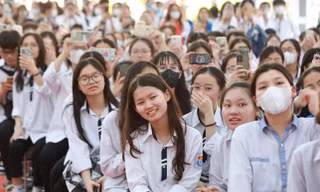 Diễn đàn "Điều em muốn nói": Cách tự tạo "kháng thể tinh thần" trước bạo lực học đường