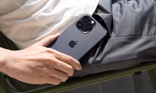 Nhiều người trẻ ở Mỹ sợ bị "tẩy chay" nếu không sử dụng iPhone, Android gặp khó