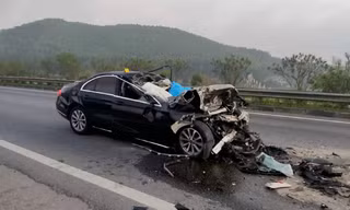 Vì sao Mercedes-Benz bị tai nạn bung túi khí nhưng người lái vẫn tử vong?