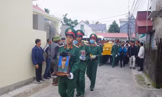 Chiến sĩ 20 tuổi hy sinh khi cứu vớt đồng đội bị đuối nước