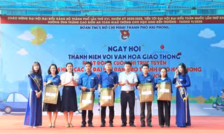 Hơn 1.000 đoàn viên Hải Phòng hưởng ứng ngày hội văn hoá giao thông