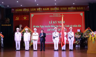 Vững vàng nơi ải Bắc