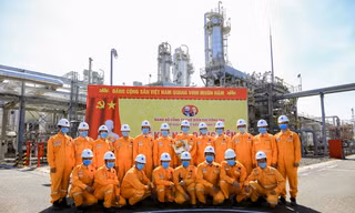 Đảng bộ PV GAS đón nhận các đảng viên mới đầu năm 2021