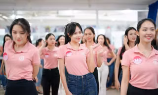 Top 3 HHVN 2022 duyên dáng trong chiếc áo polo Đồng phục Hải Anh