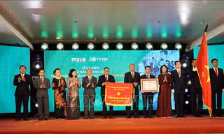 Trao tặng danh hiệu Anh hùng Lực lượng vũ trang nhân dân cho TTXGP