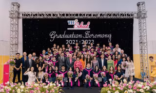 TH School chào đón những sinh viên năm 1 về dự lễ tốt nghiệp đặc biệt 