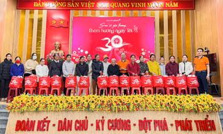 'San sẻ yêu thương - Thêm hương ngày Tết', 12 năm vẹn nghĩa tình