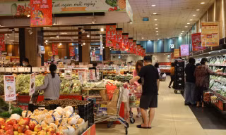 AEON khuyến mại tưng bừng, tăng giờ mở cửa phục vụ xuyên Tết Giáp Thìn 2024